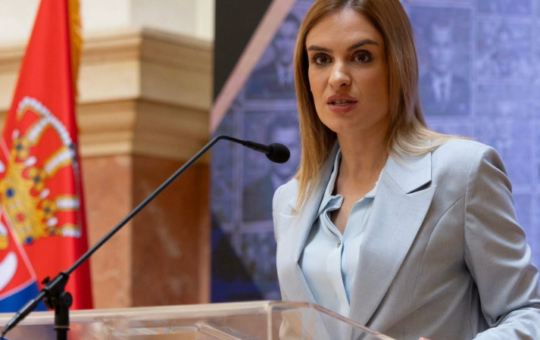 Како је могуће да језик којим је говорио и писао Његош данас не може да буде службени језик у Црној Гори?