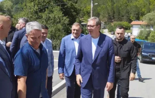 Вучић и Додик у манастиру Рмањ: Духовно јединство Срба нико не може да уништи