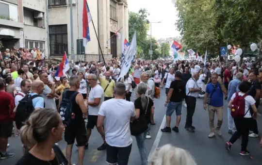 РАСКРИНКАВАЊЕ БЛОКАДЕРСКЕ ЛИСТЕ СЕ НАСТАВЉА: Испливали нови досијеи, партијске везе и међусобни обрачуни