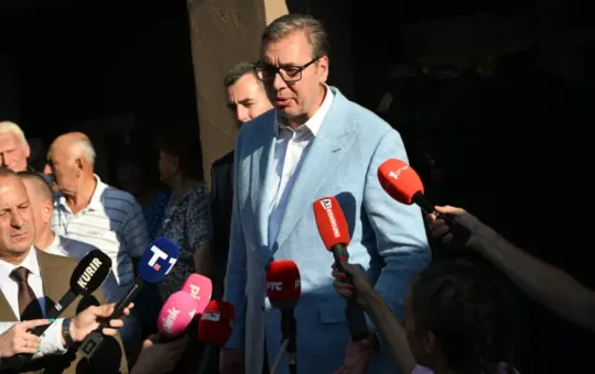 Вучићева порука Србима: „Не заборавите – нико никада није погнуо главу пред српским жртвама“