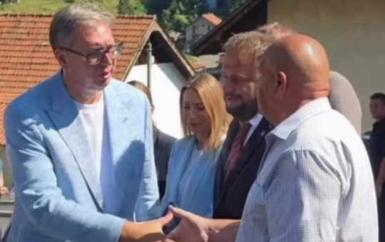 Вучић: Жеља да живимо боље и оставимо снажнију земљу мора да нас окупља