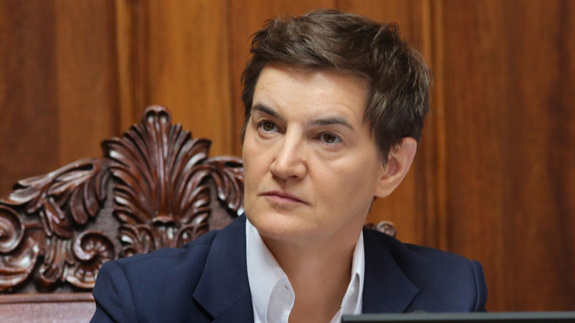 „ДВЕ ГОДИНЕ РУШЕ ДРЖАВУ, А АПАНАЖЕ СЕ НЕ ОДРИЧУ“ Брнабић упитала Ђокића зашто сам није поднео оставке