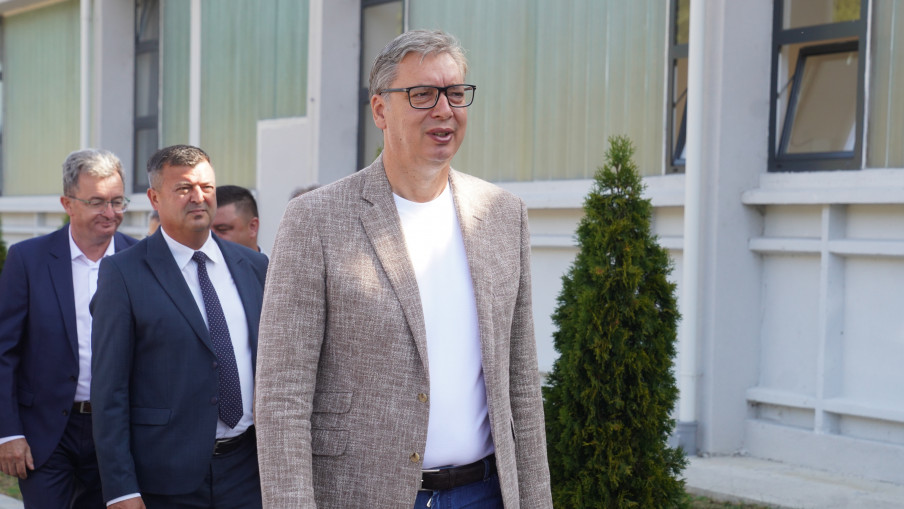 Вучић најавио велика улагања у Куршумлију: После 50 година градимо нове путеве