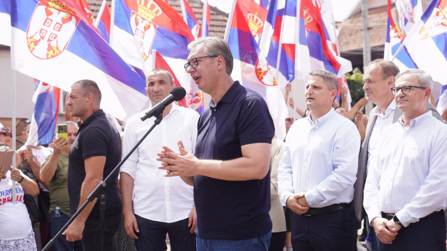Вучић у Коцељеви: Морамо да учинимо све да људи остану на својим огњиштима
