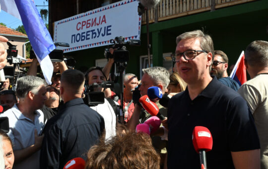 Вучић: Грађане чека значајно повећање прихода, предлажем веће плате за лекаре у селима