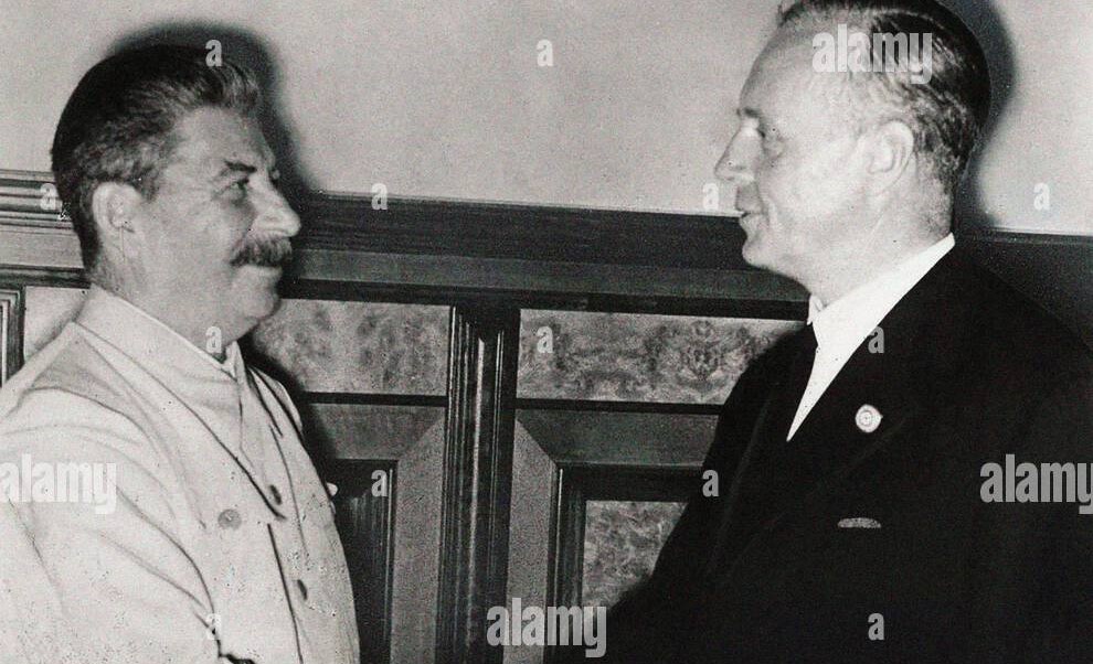 joseph-stalin-and-joachim-von-ribbertrop-23-august-1939-1939-private-collection-2gpwfxj-1