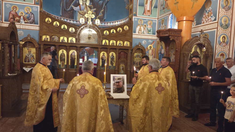 помен генералу Младићу