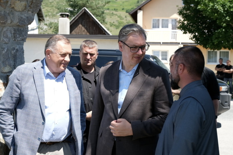 Вучић и Додик у Чипуљићу