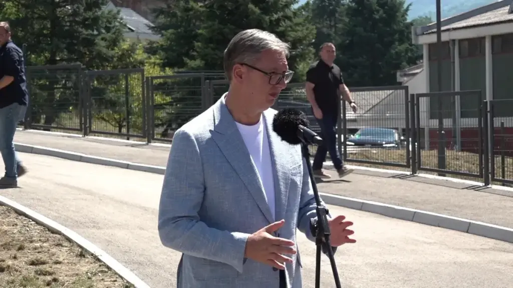 СТИЖЕ ЗНАЧАЈНО ПОВЕЋАЊЕ ПЕНЗИЈА! Вучић из Пријепоља најавио и поклоне од државе: Познат и рок