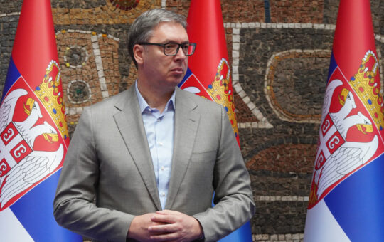 НАЈСНАЖНИЈА ПОДРШКА ВУЧИЋУ! 200.000 ПОТПИСА ЗА ЧЕТИРИ САТА: Листа „Александар Вучић – Уједињена Србија“ биће предата данас у 13 часова