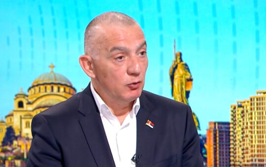 ВУЈИЋ У „УРАНКУ“ РАЗБИО СВЕ ДИЛЕМЕ О САХРАНИ МЛАДИЋА: Држава је испоштовала жељу породице, људи су показали пијетет према генералу!
