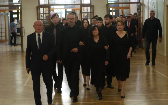 Апел породице генерала Младића: Новац уместо за цвеће и венце уплатитe за оболелу децу