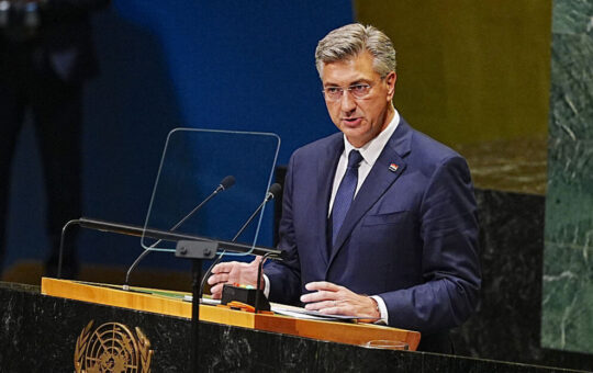 Генерал Младић стигао до УН: Пленковић говорницу окупирао да би причао о Србији