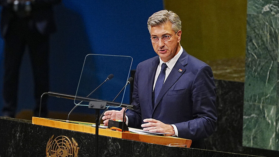 Генерал Младић стигао до УН: Пленковић говорницу окупирао да би причао о Србији
