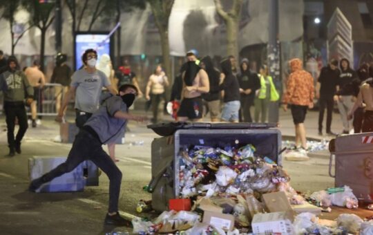 ЛОШЕ ВЕСТИ ЗА БЛОКАДЕРЕ: „Подршка им је у драстичном паду, служе се лажима да пумпају протесте“