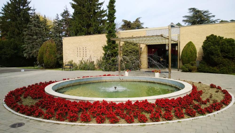 House,Of,Flowers,At,The,Museum,Of,Yugoslavia,In,Belgrade