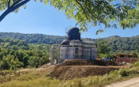 manastir-u-spomen-na-sina-e1790329298237