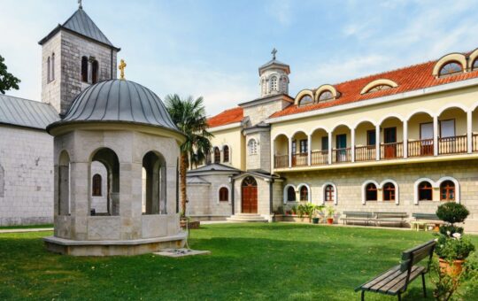 manastir-zdrebaonik-041224-tw1024