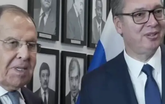Вучић Лавров