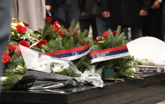 СРБИ НЕ ЗАБОРАВЉАЈУ ГЕНЕРАЛА: Одржан помен Небојши Павковићу