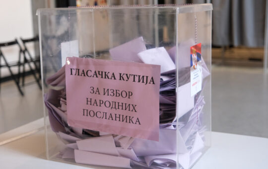 ПРЕЛИМИНАРНИ РЕЗУЛТАТИ ИПСОС-А И ЦЕСИД-А: Студентска листа 52 одсто, Уједињена Србија 39,3 одсто