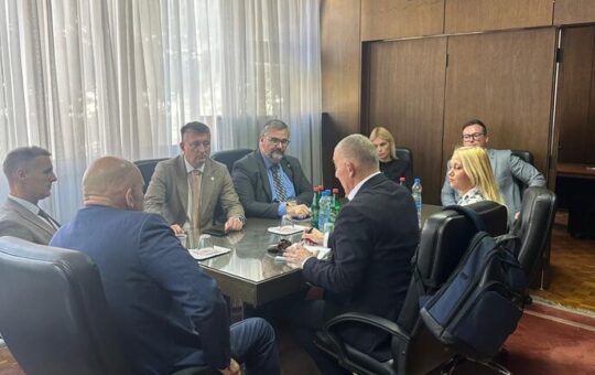 МИНИСТАР ПРАВДЕ И РАДНА ГРУПА РАДЕ НА ФОРМИРАЊУ НОВОГ СУДА И ЈАВНОГ ТУЖИЛАШТВА: Већа доступност правде грађанима Новог Београда, Земуна и Сурчина