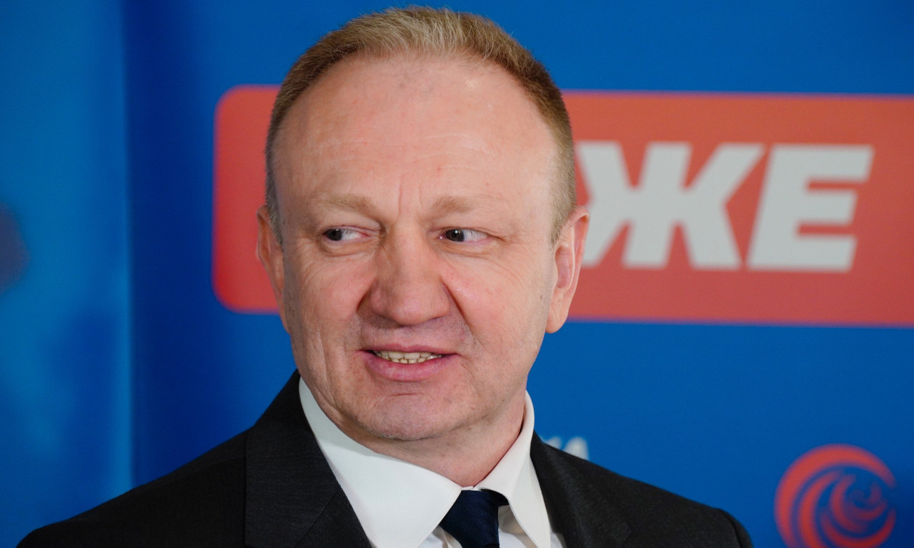 ЂИЛАС ПРЕДСТАВИО ДЕО ПРЕДИЗБОРНОГ ПРОГРАМА: Распустио би БИА и отворио тајне досијее