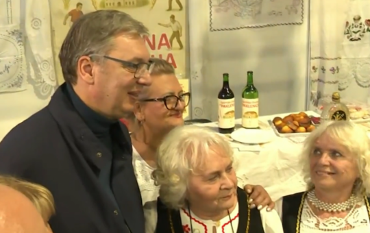 Вучић са Крајишницима: Изгубили сте огњишта, нећете да изгубите матицу