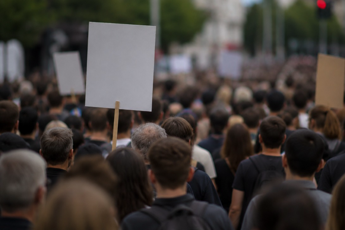 протести европа