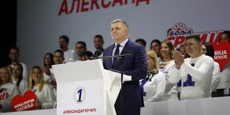 Роберт Фицо у Новом Саду